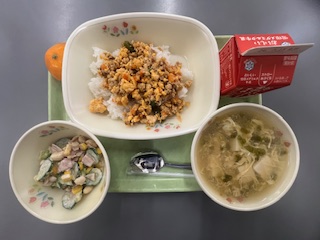 給食試食会