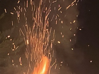 遠き山に日は落ちて